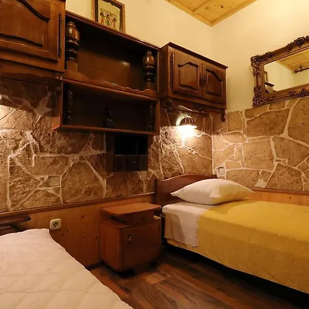Bossa Nova Apartment Split